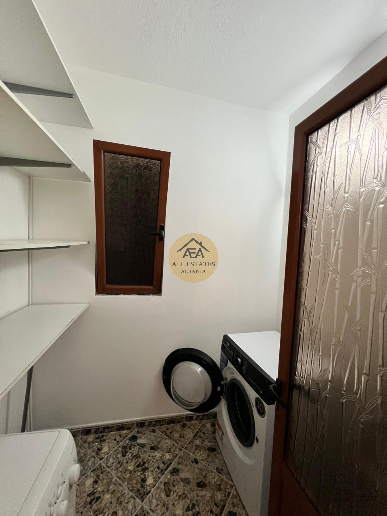 HApartament 3+1 në shitje – Te Dega, Durrës 90 m² Kati 4 pa ashensor Dok. të rregullta 110,000€ 📞 kontakto AEA 069 286 3391 – 4